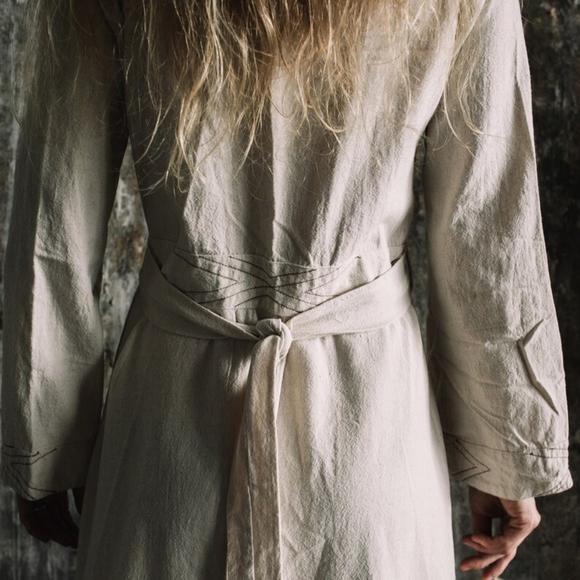 Custom linen wrap dress - Picture 5 of 5